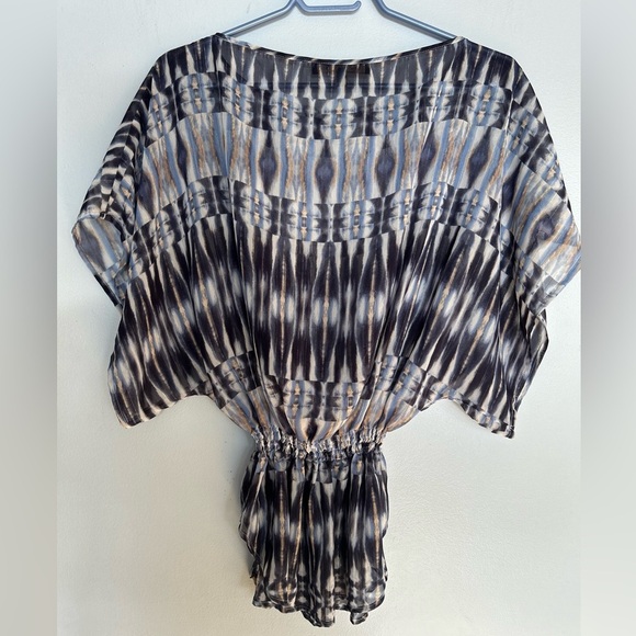 Cynthia Steffe evening top ladies size small. Gorgeous Elasticated at waist - Picture 2 of 5